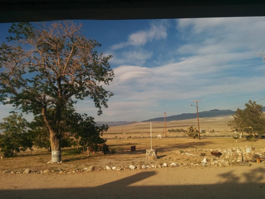 Rustic Oasis Motel Olancha Bagian luar foto
