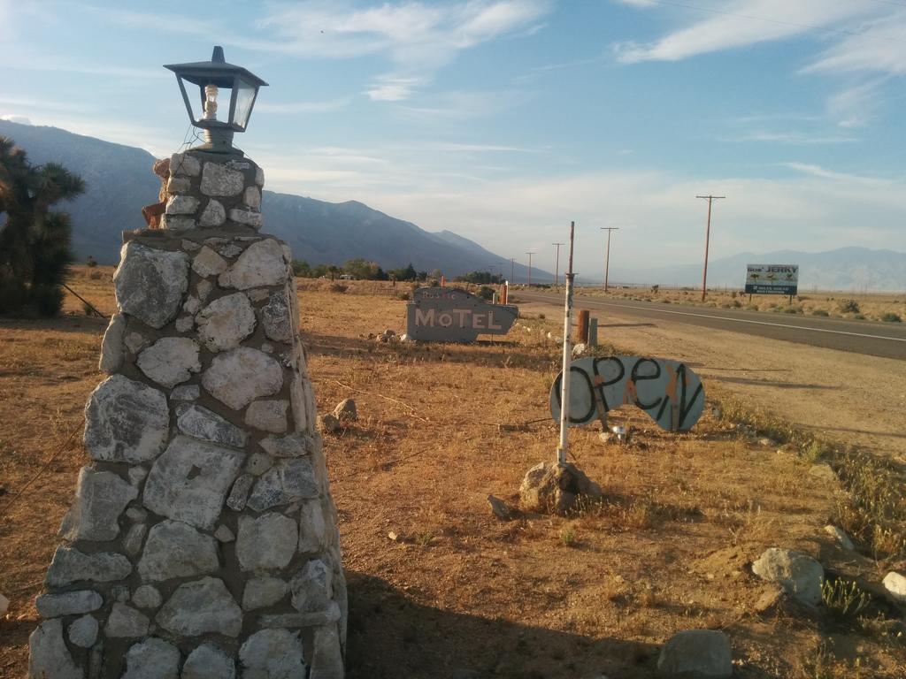 Rustic Oasis Motel Olancha Bagian luar foto