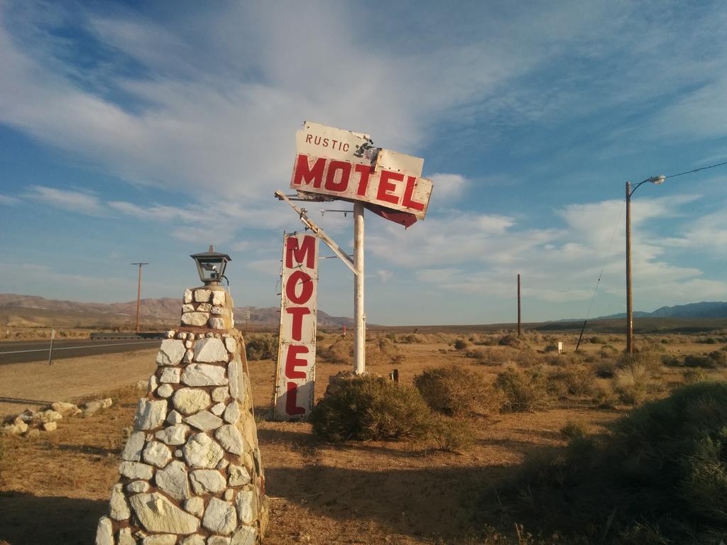 Rustic Oasis Motel Olancha Bagian luar foto