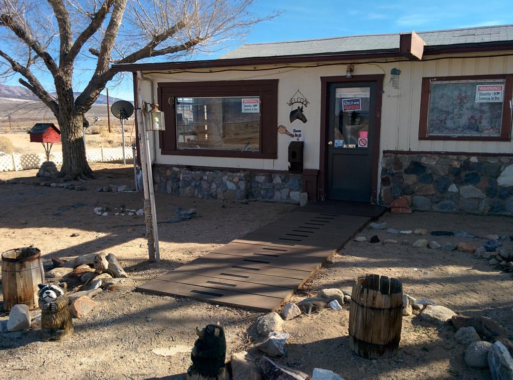 Rustic Oasis Motel Olancha Bagian luar foto
